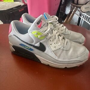 Nike Air Max White and Pink Sneakers